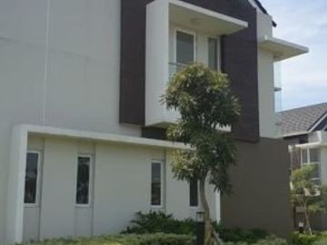 Dijual Rumah Vivaldi Symphonia Gading Serpong Tipe Premium Hoek Bagus Hadap Danau