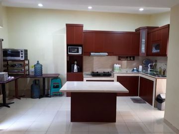 Furnished dan luas Perum kembang larangan nila kandi ciledug