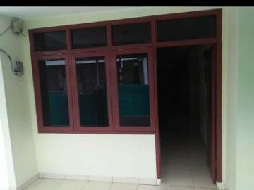 Furnished dan luas Perum kembang larangan nila kandi ciledug