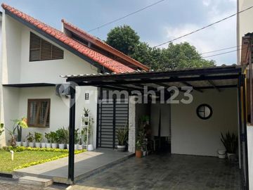 Rumah Siap Huni Minimalis 1 Lantai Halaman Luas di Jagakarsa