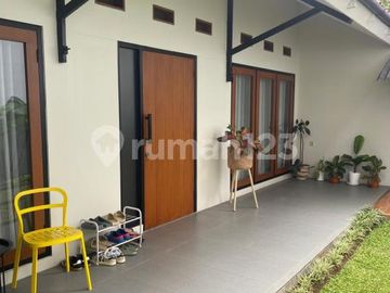 Rumah Siap Huni Minimalis 1 Lantai Halaman Luas di Jagakarsa