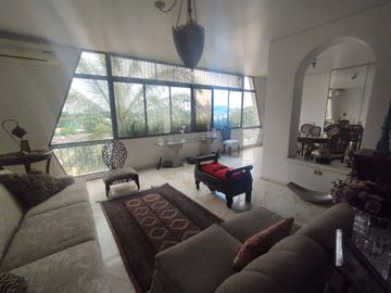 VENTA DEPARTAMENTO EN LOMAS DE URDESA ZONA PRIVADA