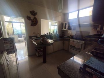VENTA DEPARTAMENTO EN LOMAS DE URDESA ZONA PRIVADA