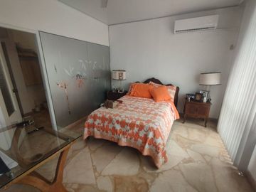 VENTA DEPARTAMENTO EN LOMAS DE URDESA ZONA PRIVADA