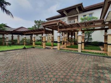 DIJUAL RUMAH LUAS di Jl JANGKRIK / JAGAKARSA, JAKSEL