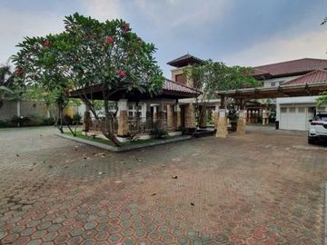 DIJUAL RUMAH LUAS di Jl JANGKRIK / JAGAKARSA, JAKSEL