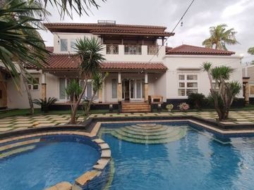 DIJUAL RUMAH LUAS di Jl JANGKRIK / JAGAKARSA, JAKSEL