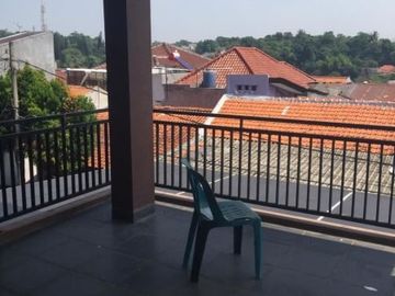 Rumah Asri & Nyaman, SHM, Belakang Living Plaza, Mega Cinere