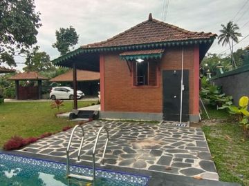 Rumah Joglo Etnik Jawa Mewah Kolam Renang di Turi Sleman