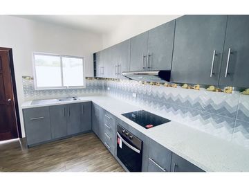 Casa de venta al sur de Manta Manabí