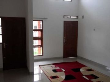 Rumah Nyaman dan Sejuk di Cipageran Cimahi
