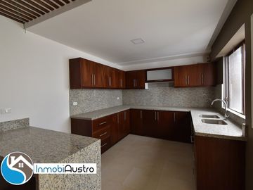 Venta de Casa por Estrenar en Machangara