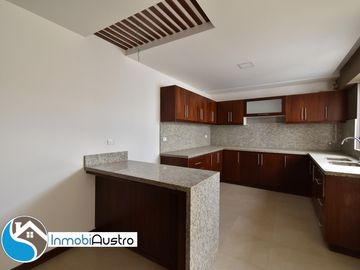 Venta de Casa por Estrenar en Machangara