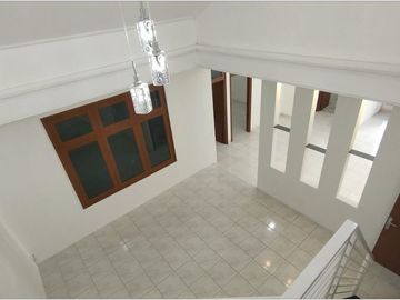 GRESS BARU! Rumah Villa Melati Mas Luas 192 Jual Murah