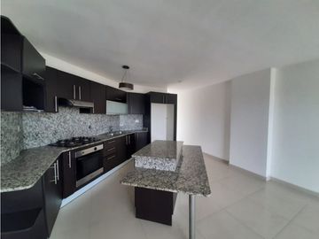NEGOCIABLE APARTAMENTO 3 RECMARAS PH ALTAMIRA GARDEN