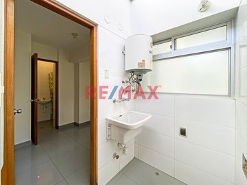 🏡 Departamento En Venta – Chacarilla Del Estanque, Surco -  $198,000