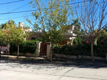 Excelente Propiedad Villa Allende Parque