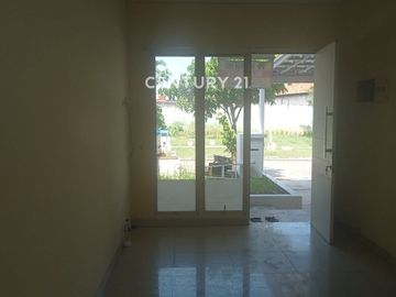 Disewakan Rumah 2 Lantai Di Cluster Vasana Harapan Indah Bekasi
