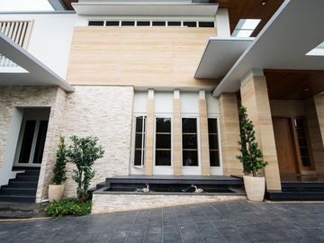 RUMAH MEWAH ALAM SUTERA LUAS 1110 DIJUAL CEPAT