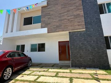 VENTA CASA EN ESQUINA EN DZITYA AL NORTE DE MERIDA, YUCATAN