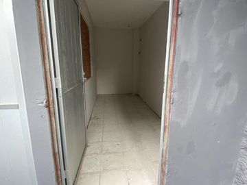 Venta de Casa de 2 niveles y 3 recámaras en Prol. Miguel Hidalgo, Col. Benito Juárez Norte, Coatzacoalcos, Ver.
