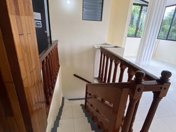 Venta de Casa de 2 niveles y 3 recámaras en Prol. Miguel Hidalgo, Col. Benito Juárez Norte, Coatzacoalcos, Ver.