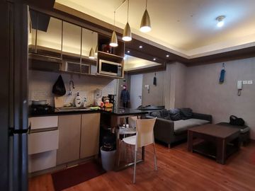 For Sale / Rent 3BR Furnished Apartment at Green Bay Pluit