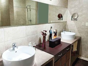 CASA EN VENTA EN VILLAS LOMAS DEL PARAISO, MORELIA