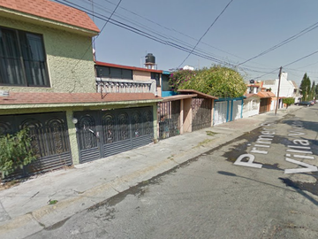 Remate Bancario Casa en 1er Rtno de Villa Victoria, Fracc. Cumbria, Cuautitla