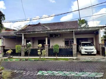 RUMAH BUMI WANA LESTARI SAMBIKEREP HOOK