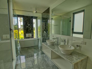 Luxury Laguna Home for Sale in Choeng Thale, Phuket