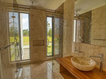 Luxury Laguna Home for Sale in Choeng Thale, Phuket
