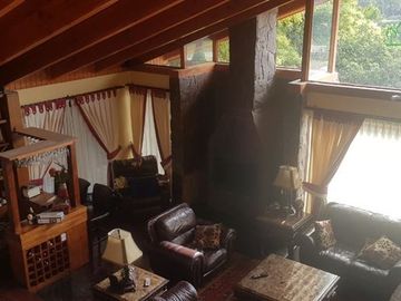 Casa en parcela en venta 5D/5B Autopista Sol peaje El Monte