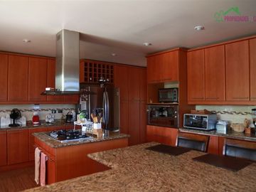 Casa en parcela en venta 5D/5B Autopista Sol peaje El Monte