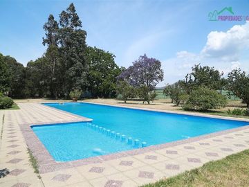 Casa en parcela en venta 5D/5B Autopista Sol peaje El Monte