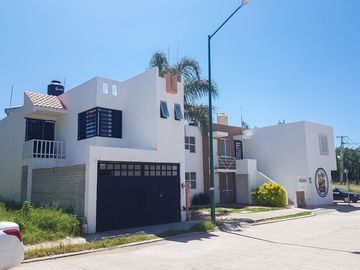 Casa en VENTA en  Zona Sur de León