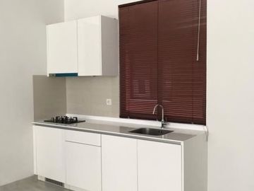 Disewakan Apartemen Premium LLOYD Alam Sutera Tangerang Selatan Lokasi Sangat Strategis Fully Furnished