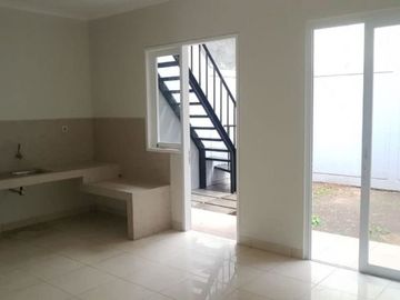 DIJUAL RUMAH TERAWAT SIAP HUNI DI DELATINOS BSD