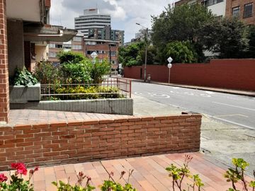 consultorio en arriendo en chapinero norte. Cod A2939702