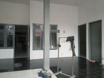 Rumah lama di perumahan gayungsari ROW 3 mobil harga nego lingkungan nyaman