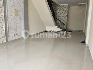 For Sale Cepat Ruko Green Lake City - 4 Lantai Lokasi Strategis