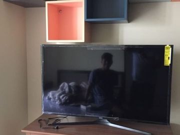 Fully Furnished 17th Floor Studio Unit @ Centrio