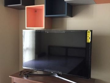Fully Furnished 17th Floor Studio Unit @ Centrio