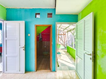 Rumah 3 KT Strategis 9 Menit ke Pintu Tol Cibadak 2 Siap Huni J-52878