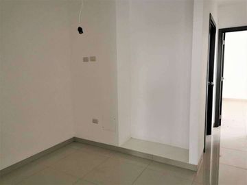 Departamento de venta en La Romareda, planta baja, ave Narcisa de Jesús.
