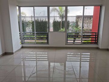 Departamento de venta en La Romareda, planta baja, ave Narcisa de Jesús.