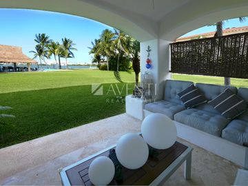 Departamento en Venta/Renta, Isla Dorada, Zona Hotelera Cancun, Cancún en Venta