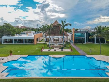 Departamento en Venta/Renta, Isla Dorada, Zona Hotelera Cancun, Cancún en Venta