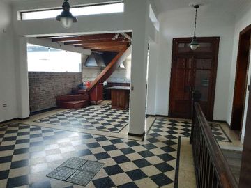 Casa PH en venta en Quilmes Este