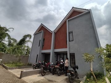 DIJUAL RUMAH KOST TERMURAH 7 KAMAR TIDUR LEGALITAS SHM AMAN